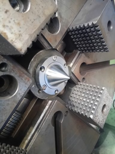 Lathe headstock centre fitted